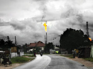Nigeria 2011, gas flaring dagli impianti Agip, foto Luca Tommasini